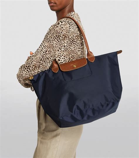 longchamp navy blue le pliage